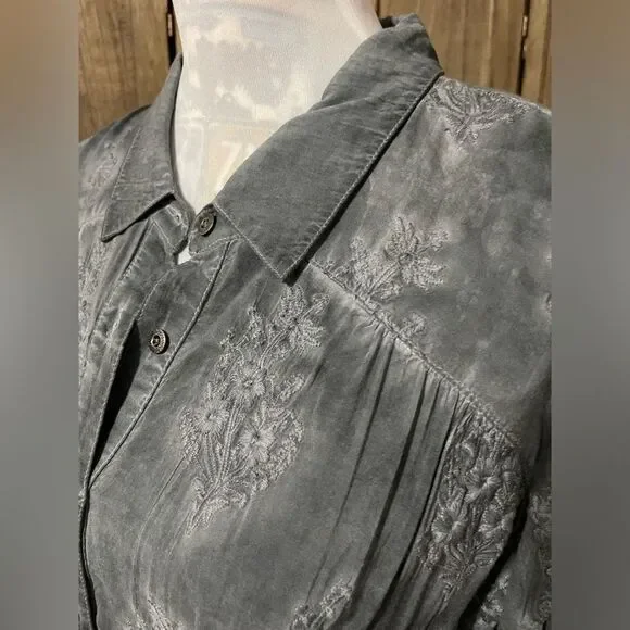 MISS ME Bluish Gray Button Down Shirt. - Picture 2 of 6